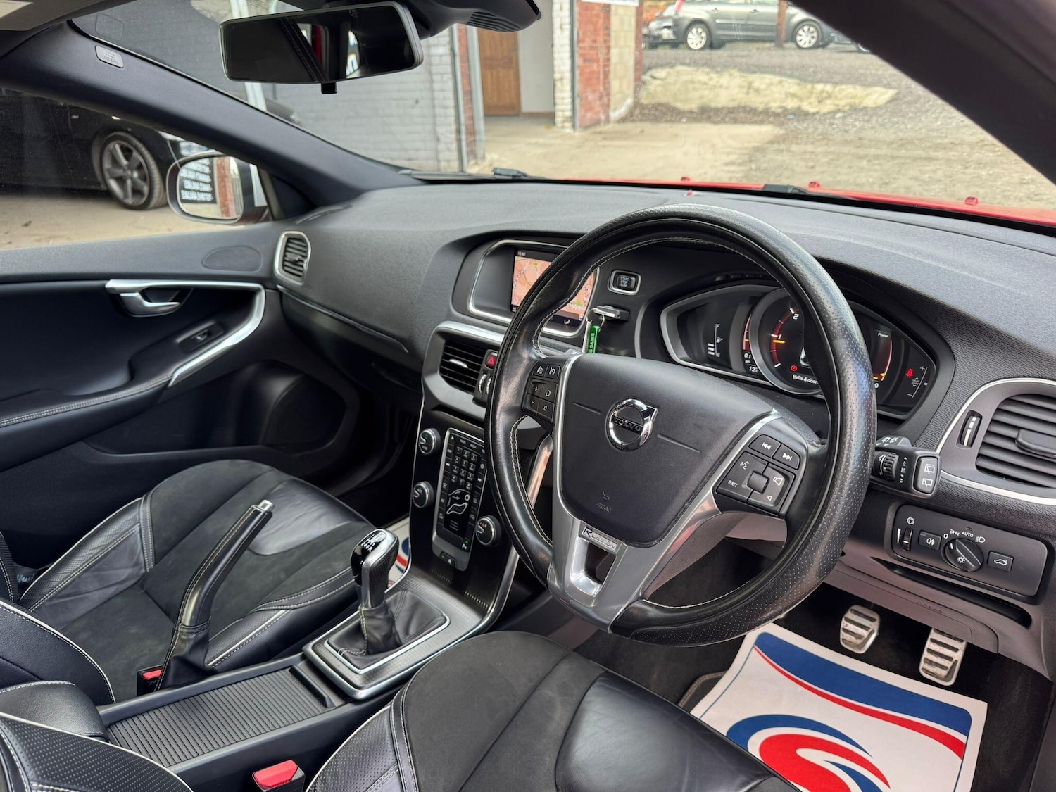 Used Volvo V40 2017 for sale - 77839376: Photo 13