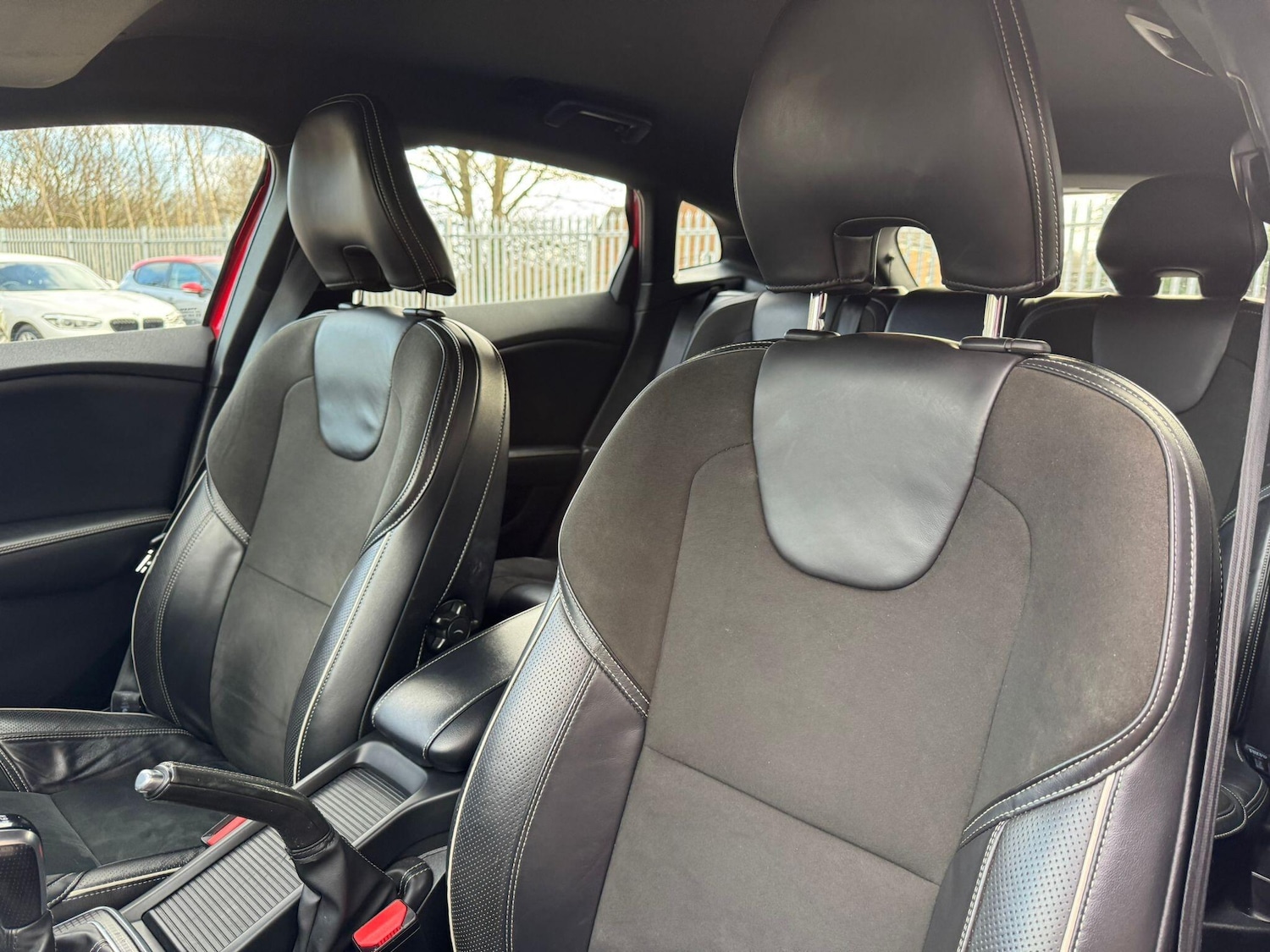 Used Volvo V40 2017 for sale - 77839376: Photo 17