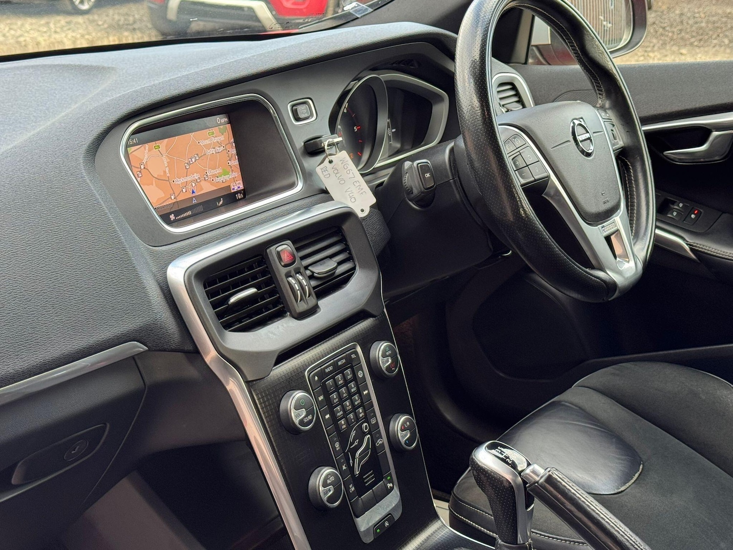 Used Volvo V40 2017 for sale - 77839376: Photo 24