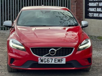 Used Volvo V40 2017 for sale - 77839376: Photo