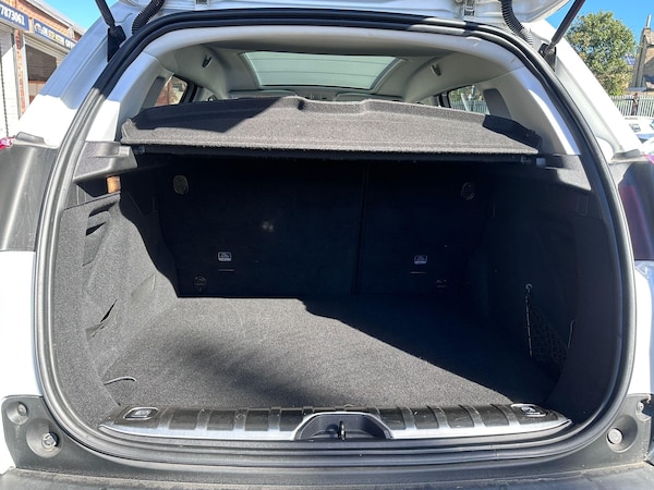 Used Peugeot 2008 2015 for sale - 76031366: Photo 8