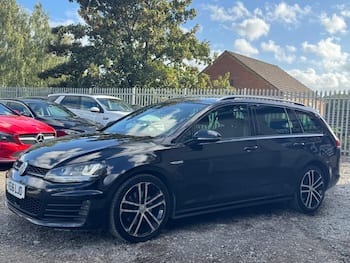 Used Volkswagen Golf 2016 for sale - 79741400: Photo
