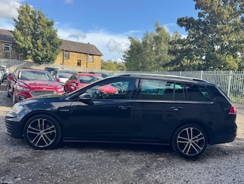 Used Volkswagen Golf 2016 for sale - 79741400: Photo