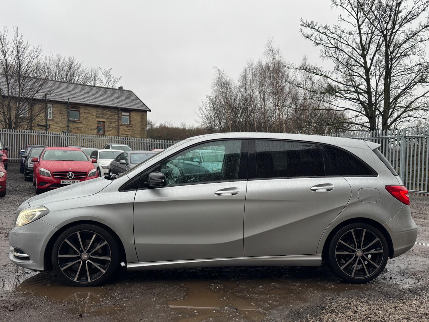 Used Mercedes-Benz B Class 2013 for sale - 77344291: Photo 4