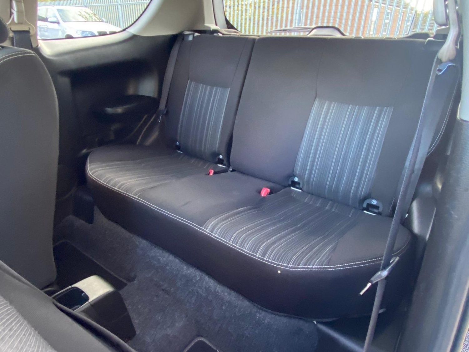 Used Suzuki Swift 2017 for sale - 76446854: Photo 11