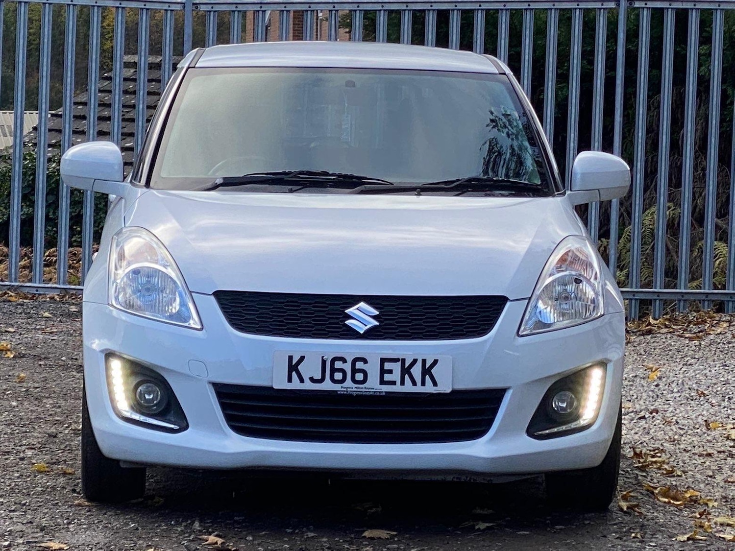 Used Suzuki Swift 2017 for sale - 76446854: Photo 2