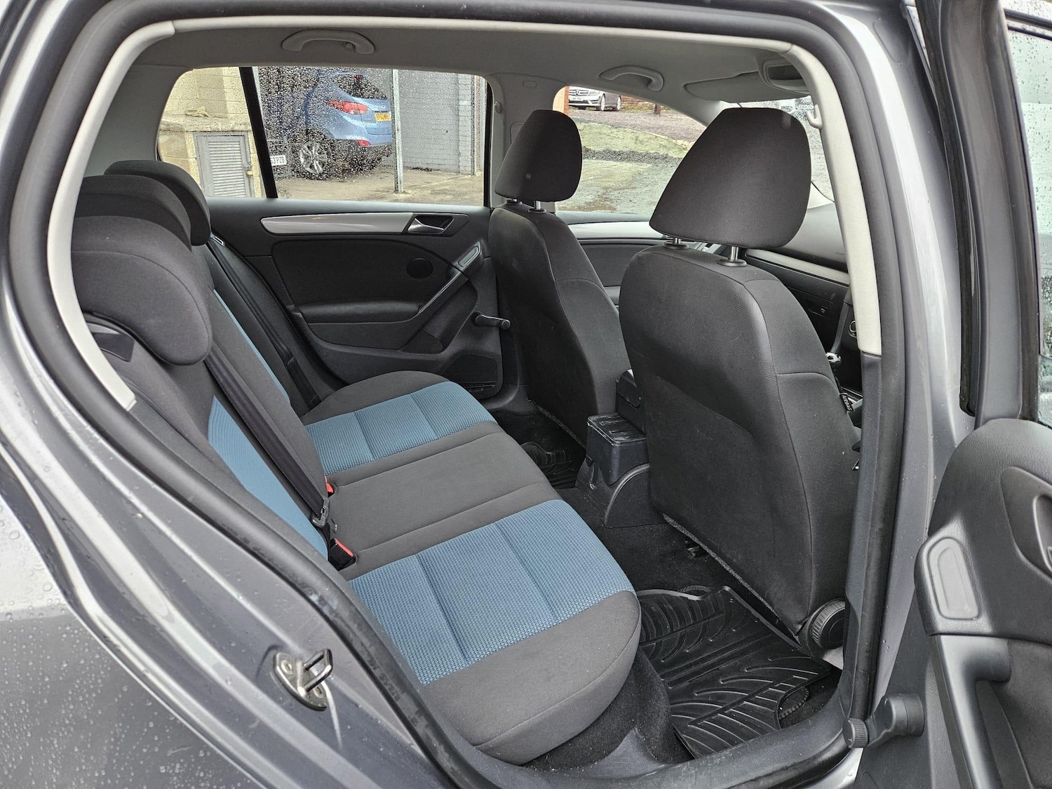 Used Volkswagen Golf 2011 for sale - 77611971: Photo 7