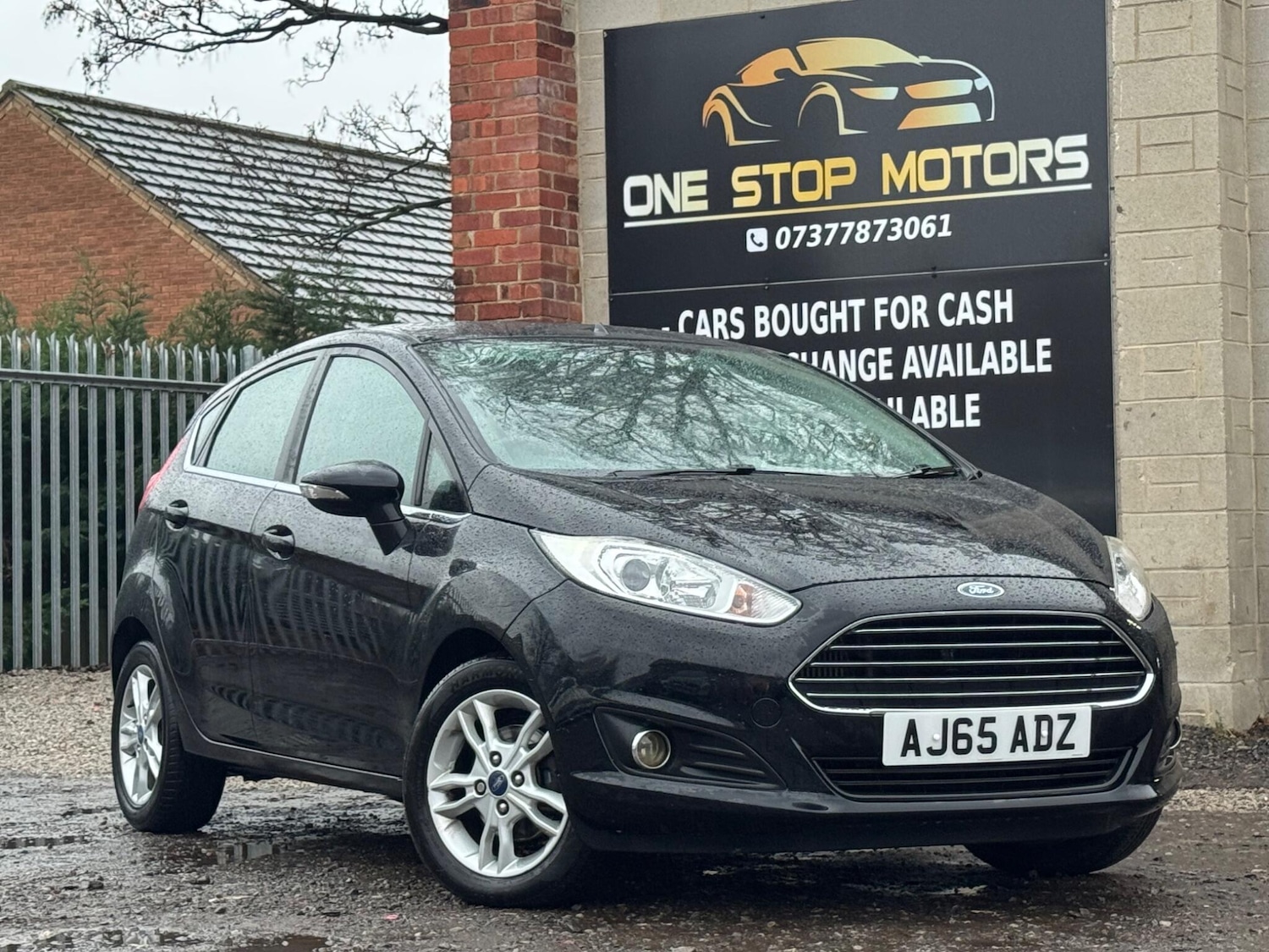 Used Ford Fiesta 2015 for sale - 76824565: Photo 1