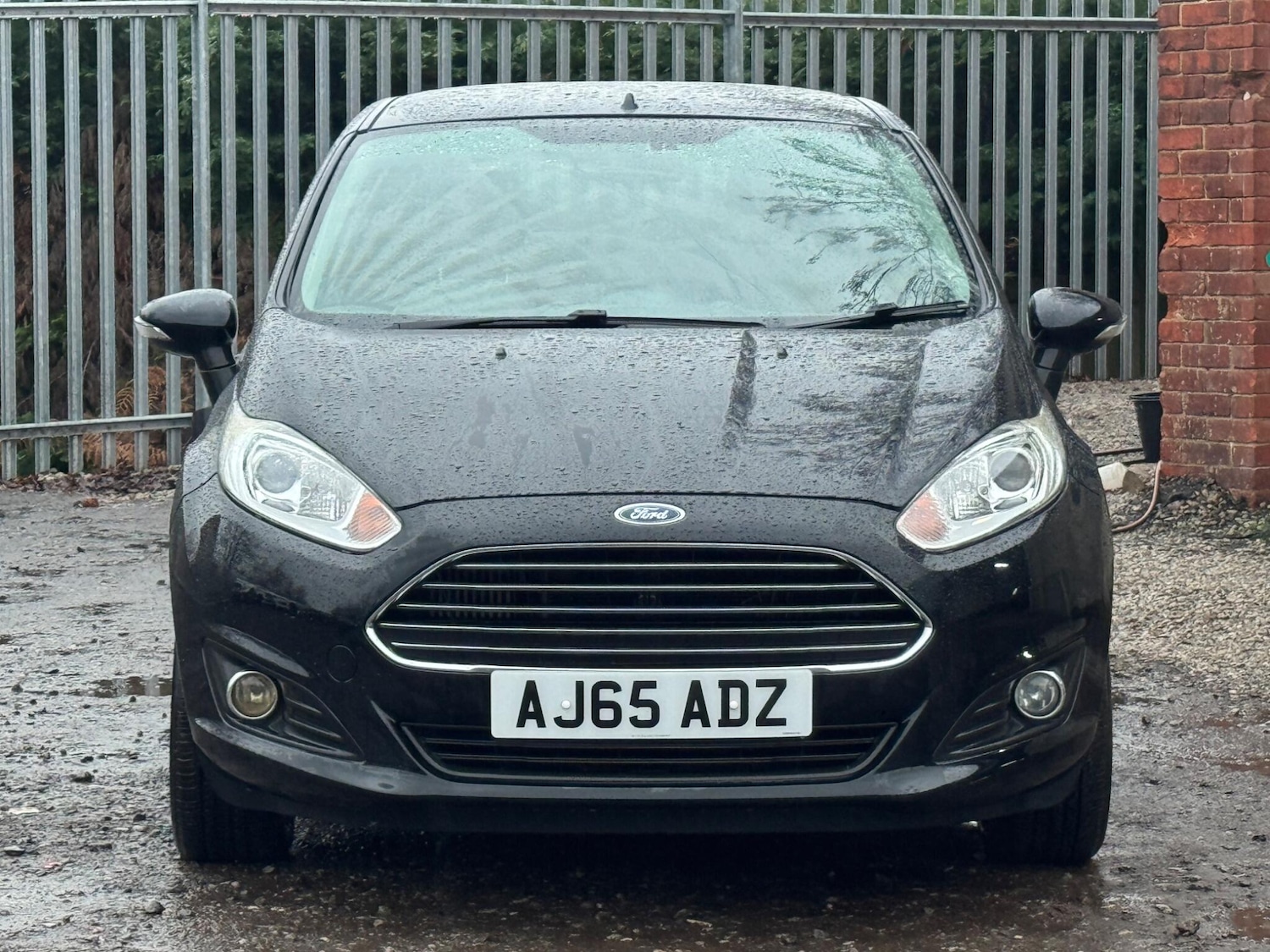 Used Ford Fiesta 2015 for sale - 76824565: Photo 2