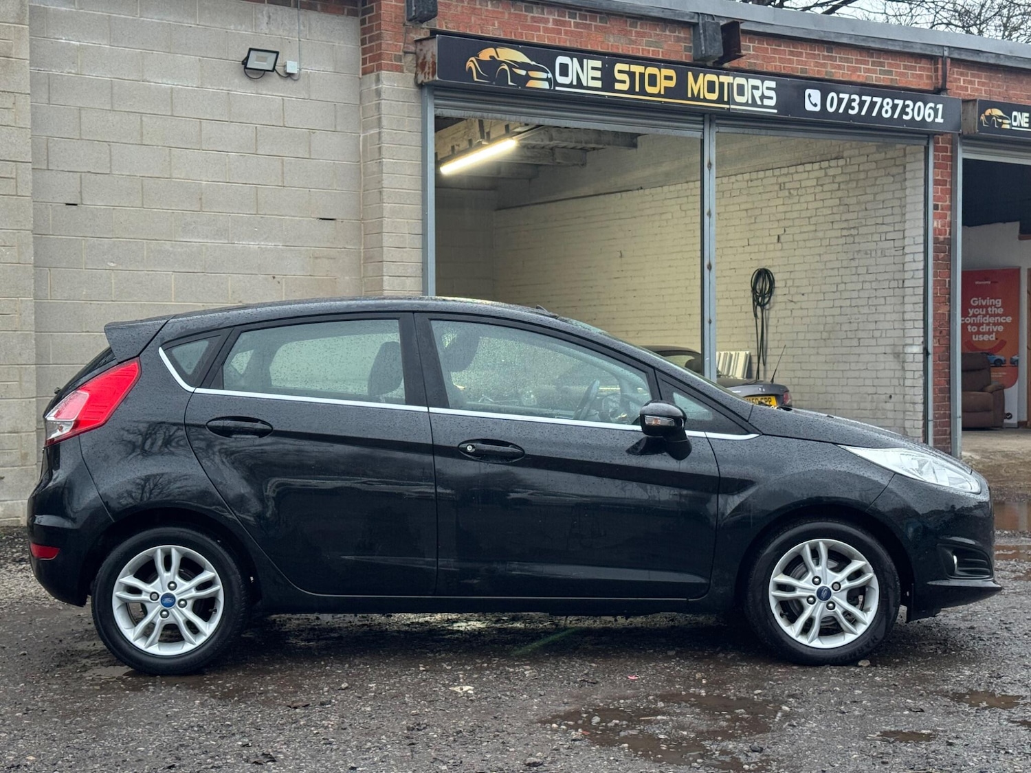 Used Ford Fiesta 2015 for sale - 76824565: Photo 24