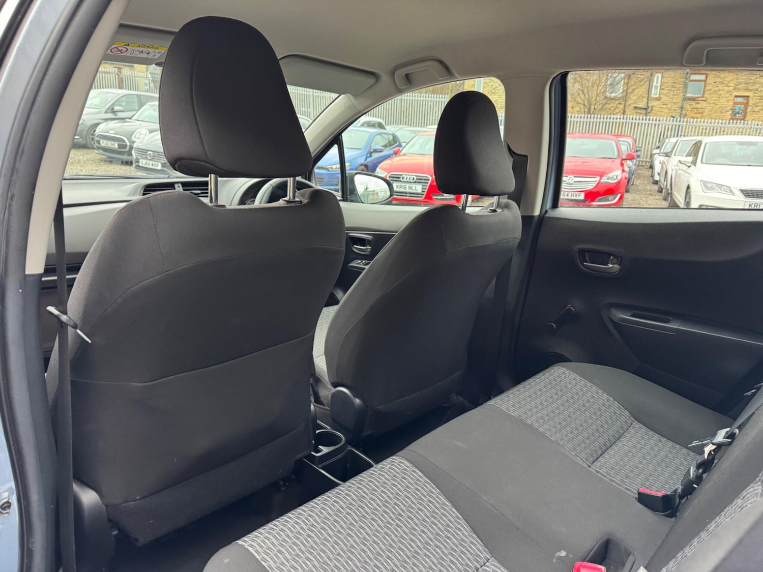 Used Toyota Yaris for sale - 77598876: Photo 15