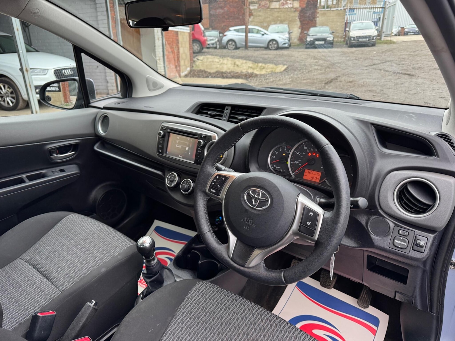 Used Toyota Yaris for sale - 77598876: Photo 5