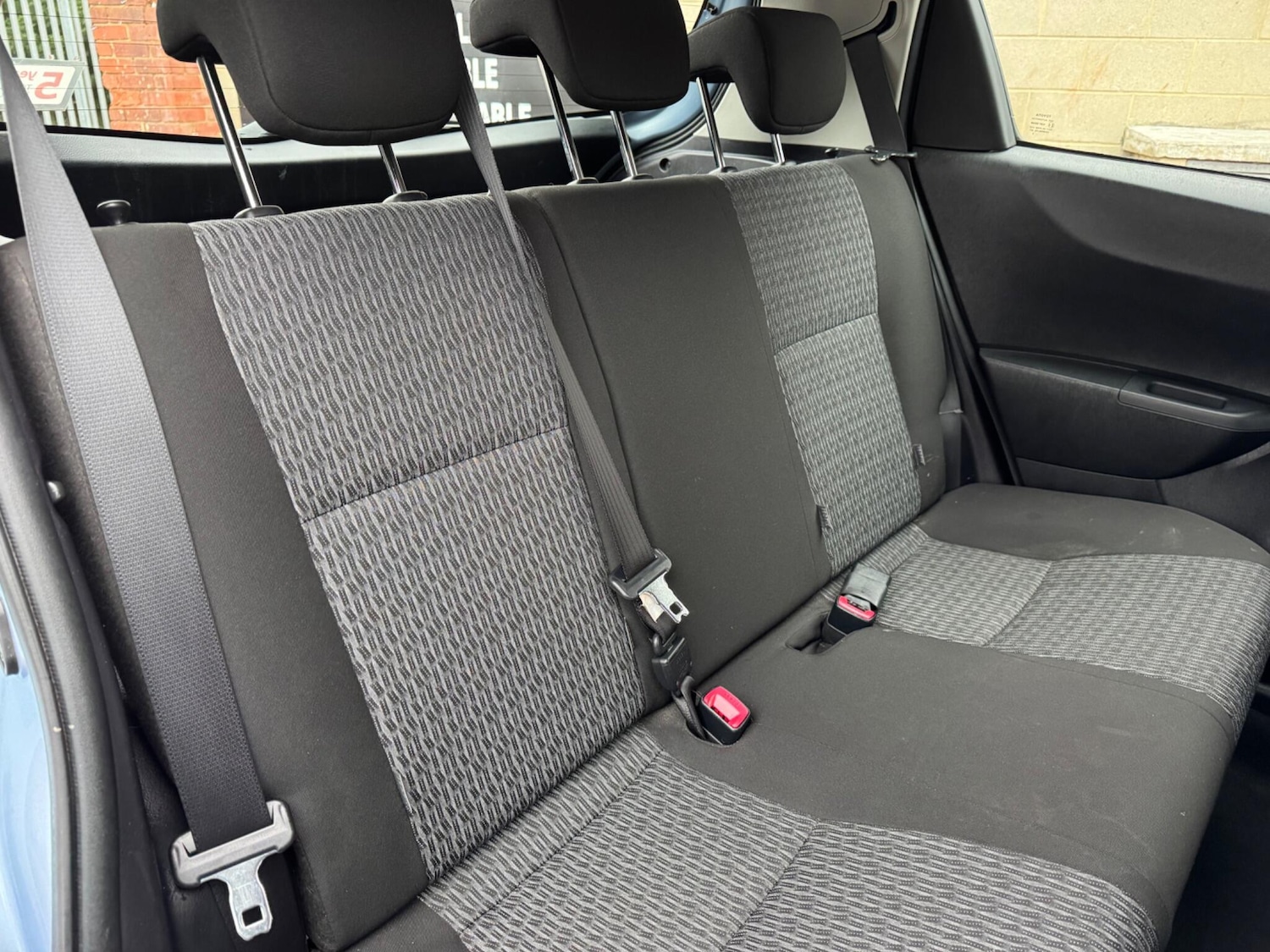 Used Toyota Yaris for sale - 77598876: Photo 9