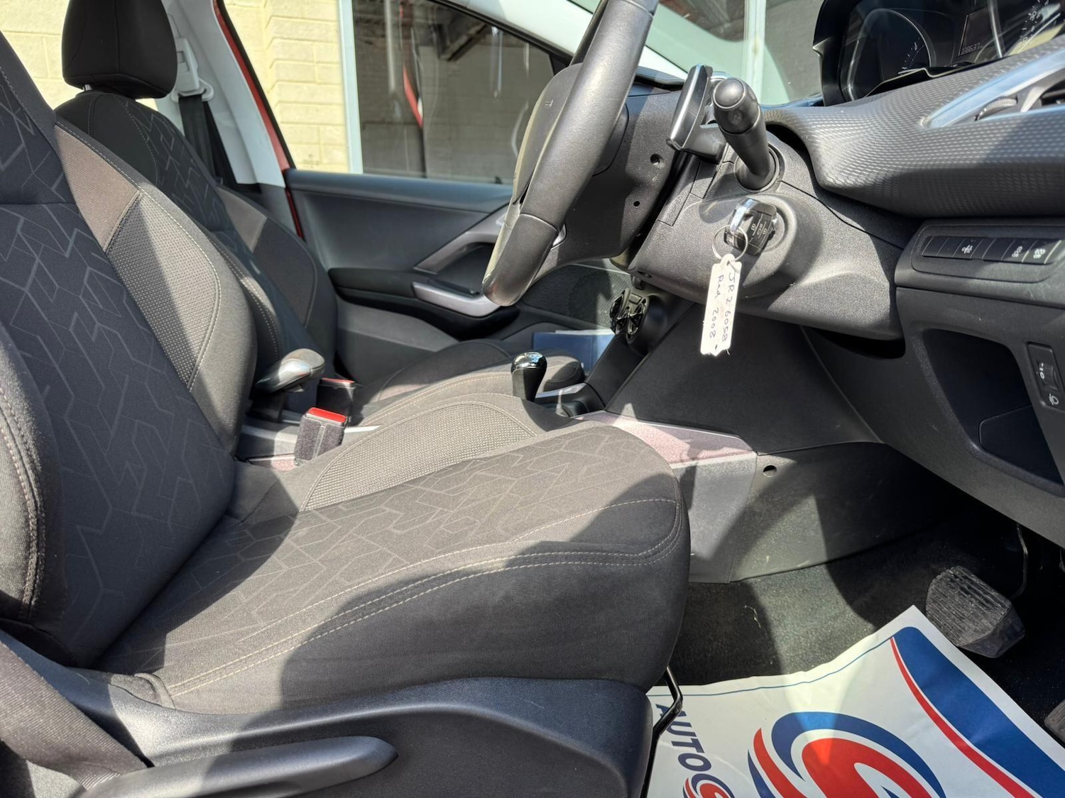 Used Peugeot 2008 2015 for sale - 78086509: Photo 13