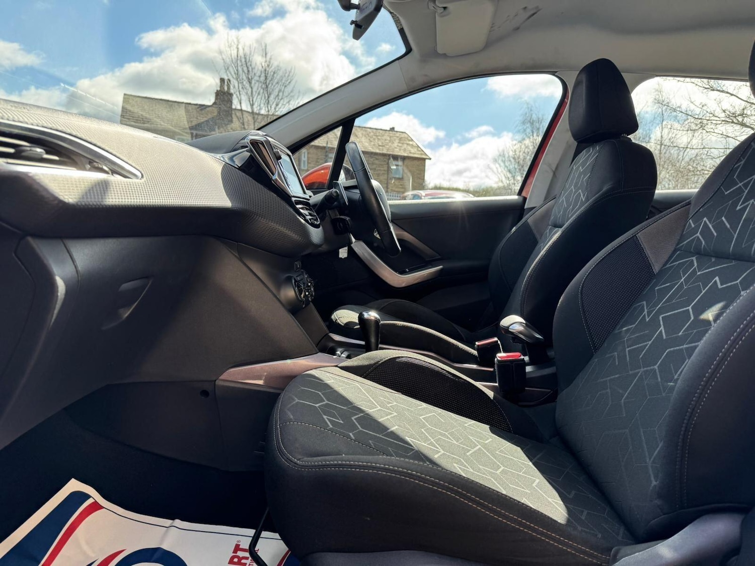 Used Peugeot 2008 2015 for sale - 78086509: Photo 17