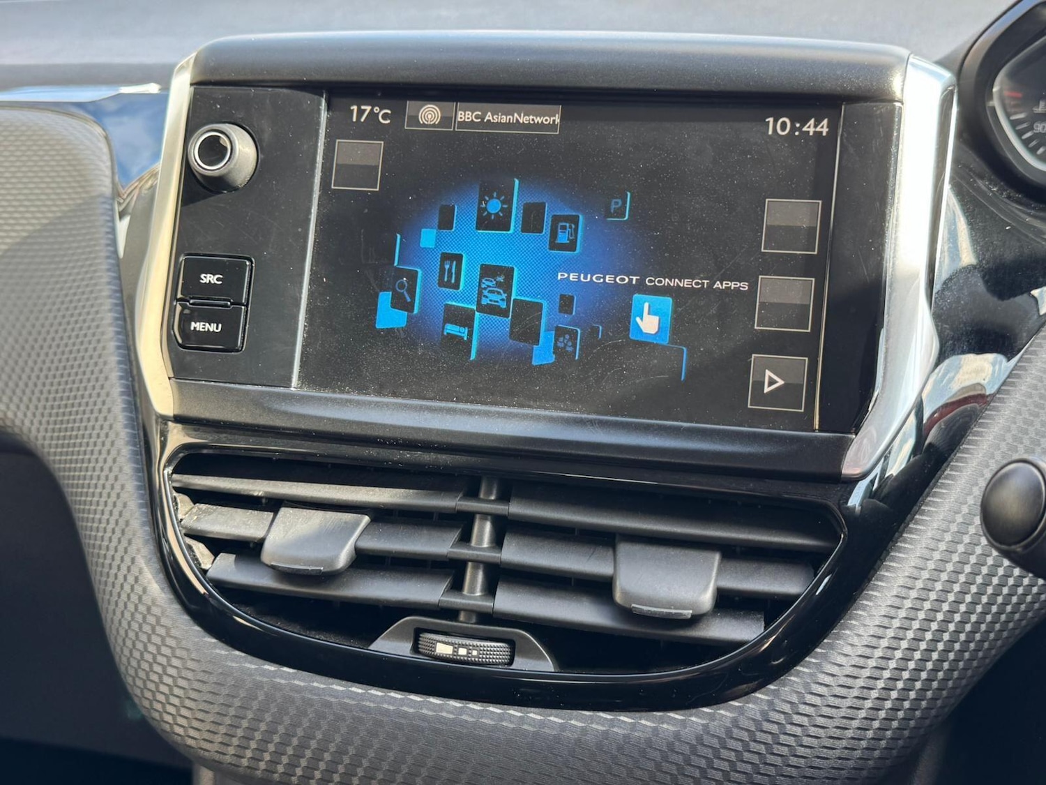 Used Peugeot 2008 2015 for sale - 78086509: Photo 18