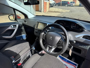 Used Peugeot 2008 2015 for sale - 78086509: Photo