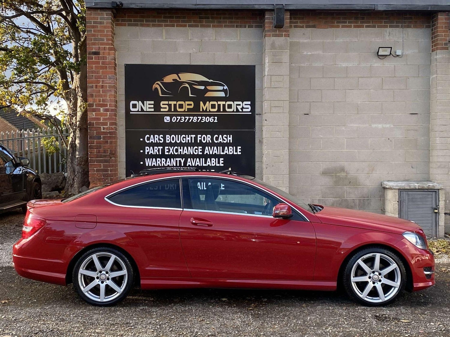 Used Mercedes-Benz C Class 2014 for sale - 76398240: Photo 5