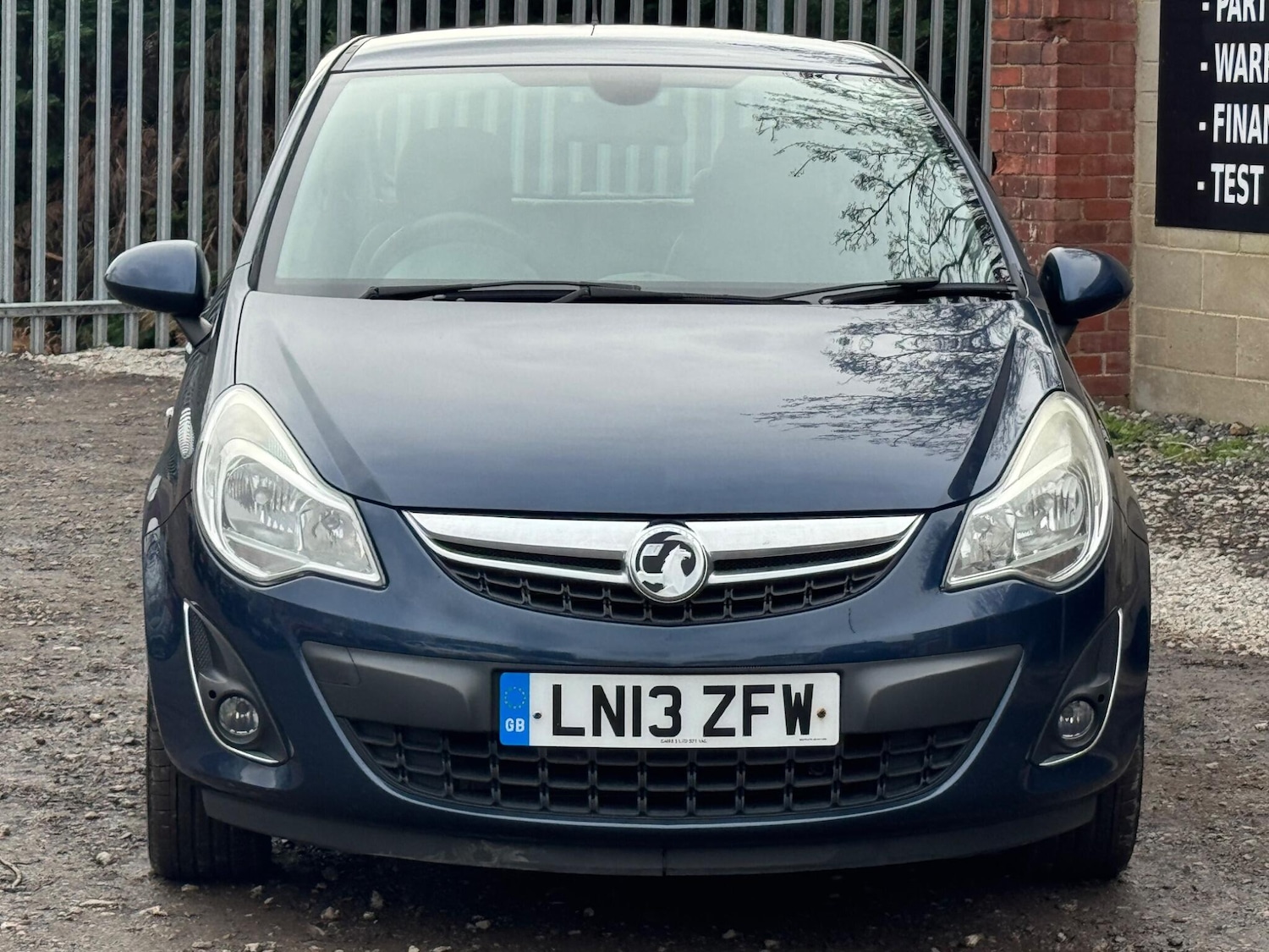 Used Vauxhall Corsa 2013 for sale - 77783595: Photo 2