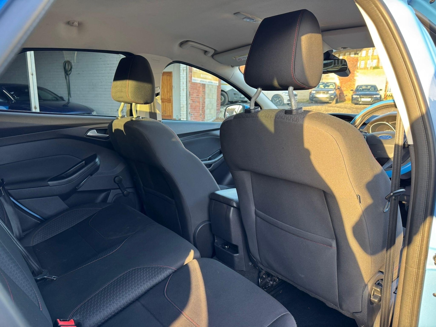 Used Ford Focus 2015 for sale - 77163349: Photo 25