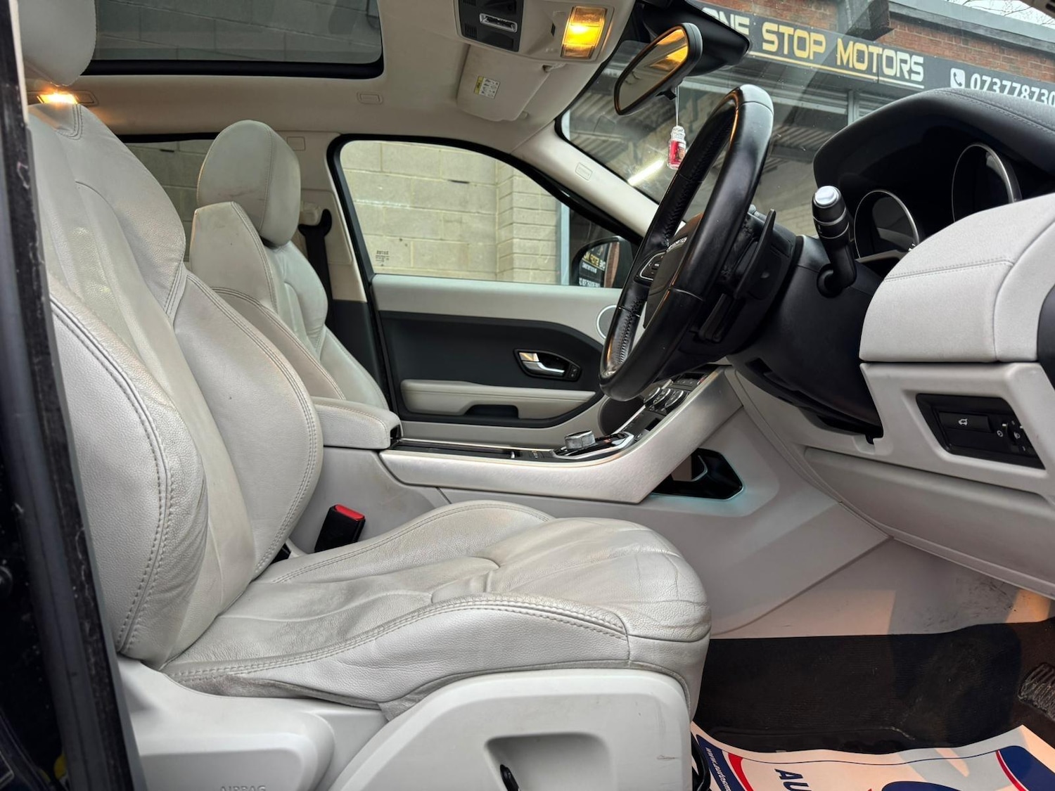 Used Land Rover Range Rover Evoque 2012 for sale - 77320294: Photo 11