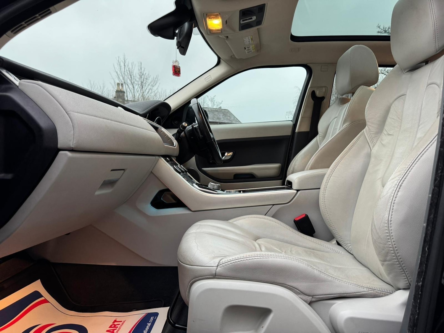 Used Land Rover Range Rover Evoque 2012 for sale - 77320294: Photo 15