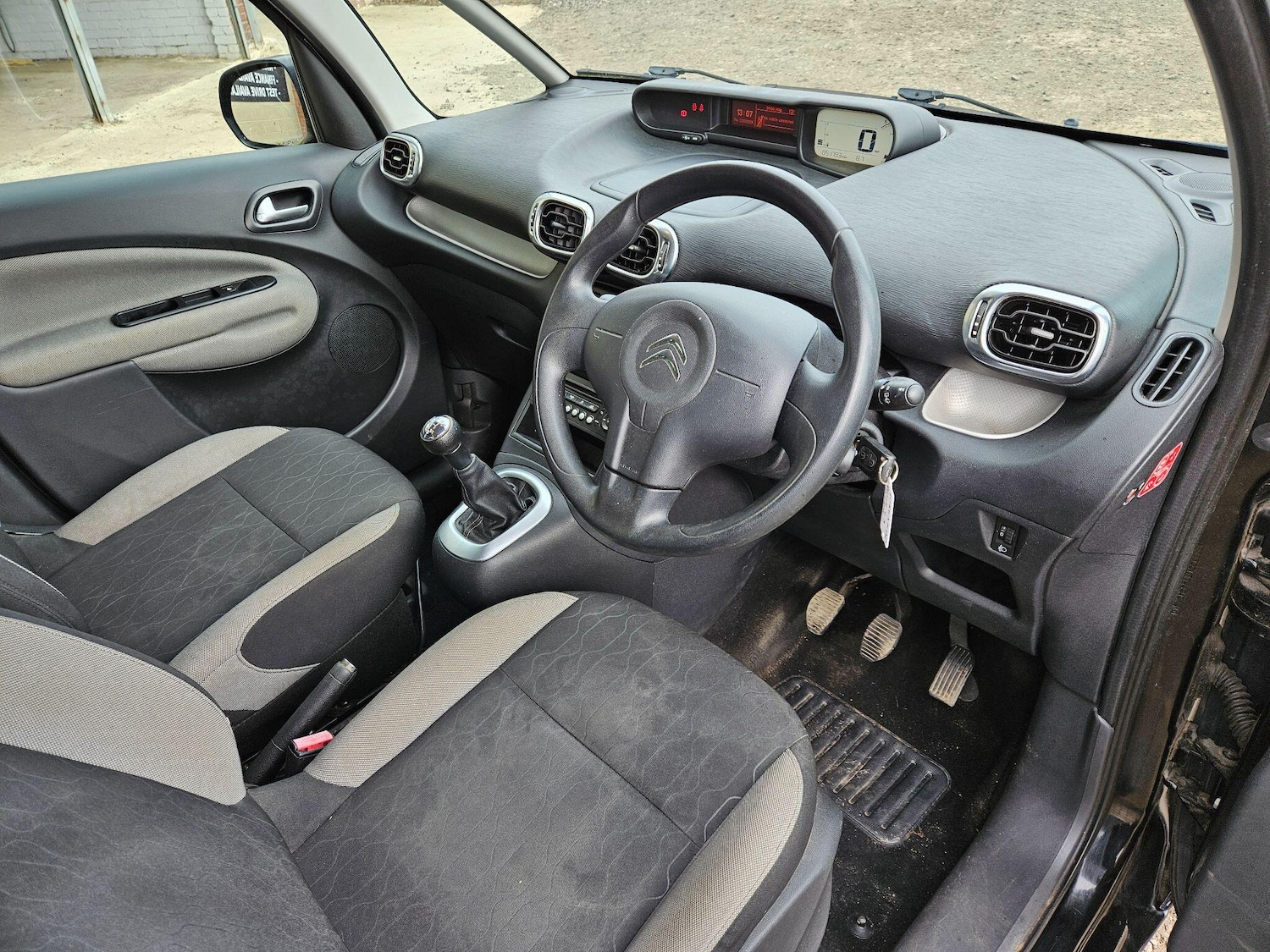 Used Citroen C3 Picasso 2013 for sale - 77854285: Photo 5