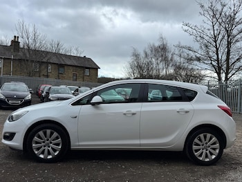Used Vauxhall Astra 2015 for sale - 77724237: Photo