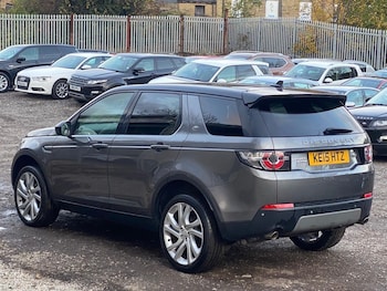 Used Land Rover Discovery Sport 2015 for sale - 76473272: Photo