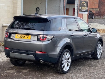 Used Land Rover Discovery Sport 2015 for sale - 76473272: Photo