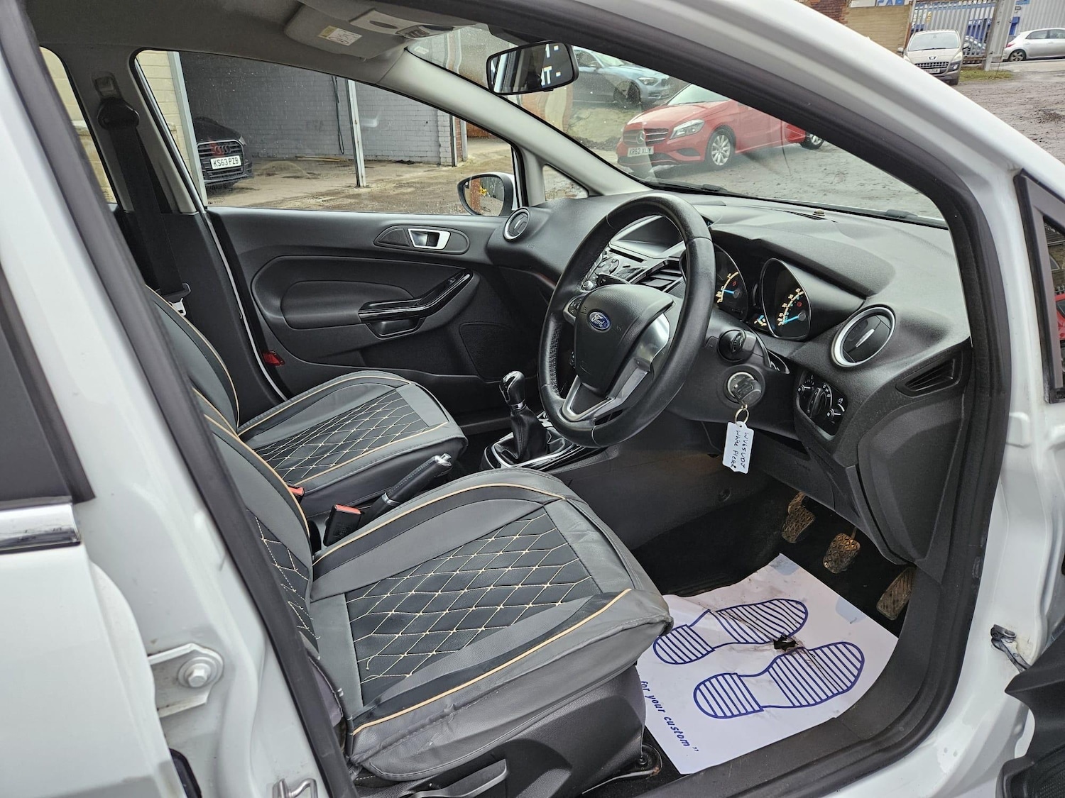 Used Ford Fiesta 2015 for sale - 77611835: Photo 11