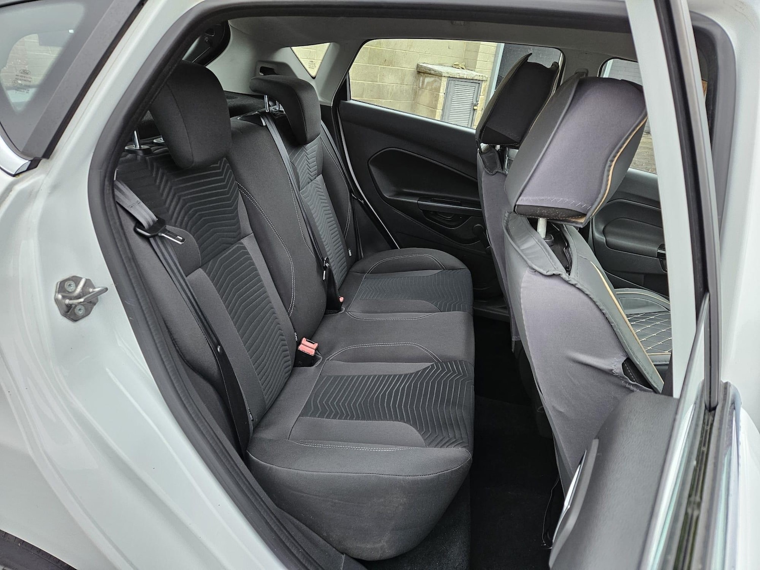 Used Ford Fiesta 2015 for sale - 77611835: Photo 16