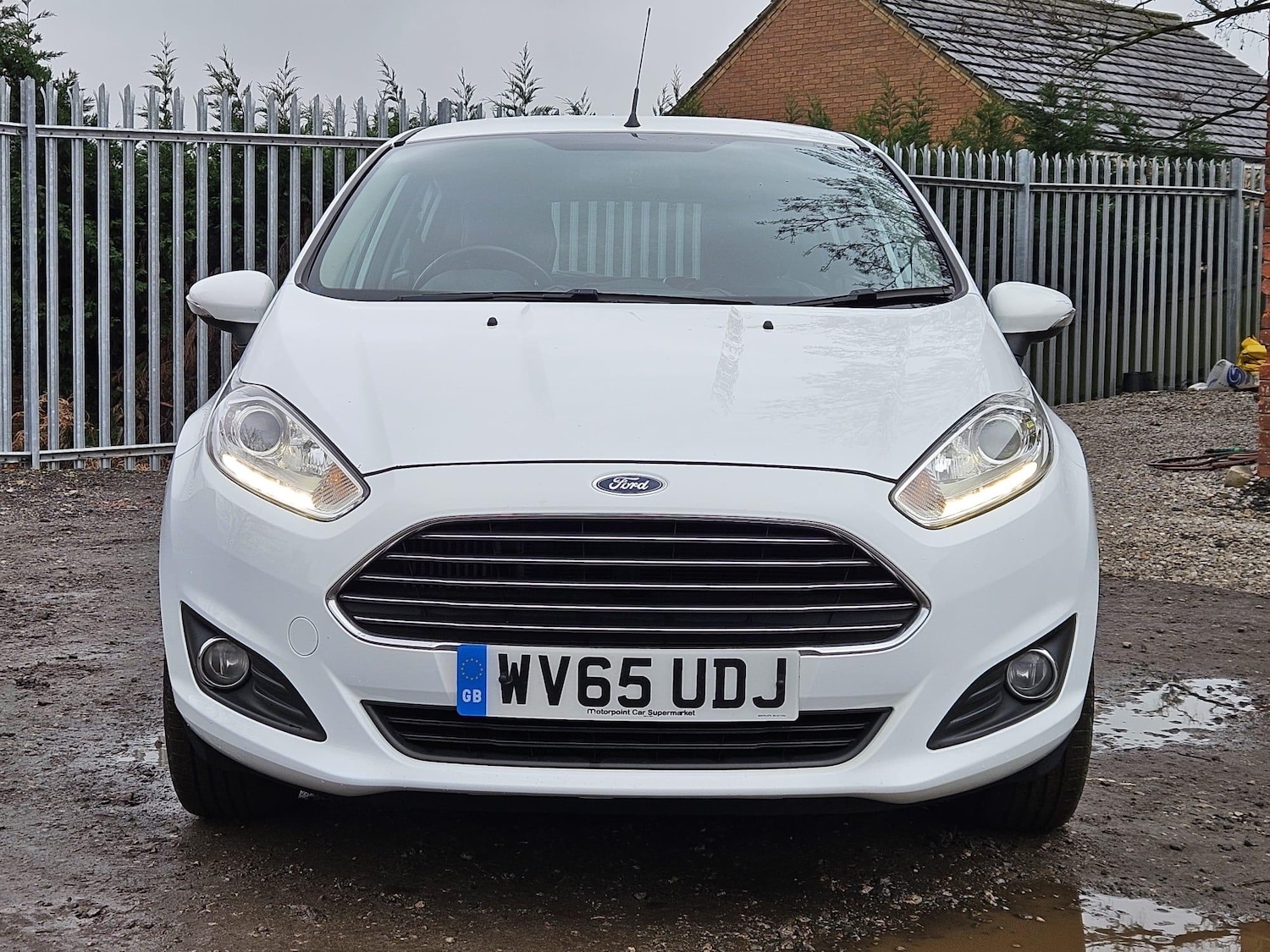 Used Ford Fiesta 2015 for sale - 77611835: Photo 2
