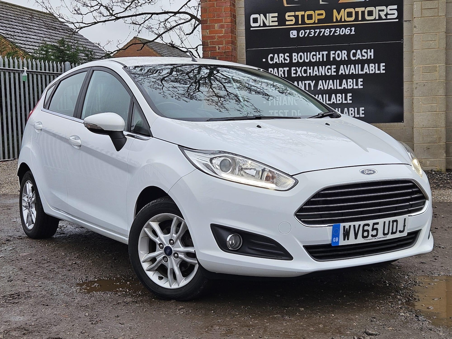 Used Ford Fiesta 2015 for sale - 77611835: Photo 4