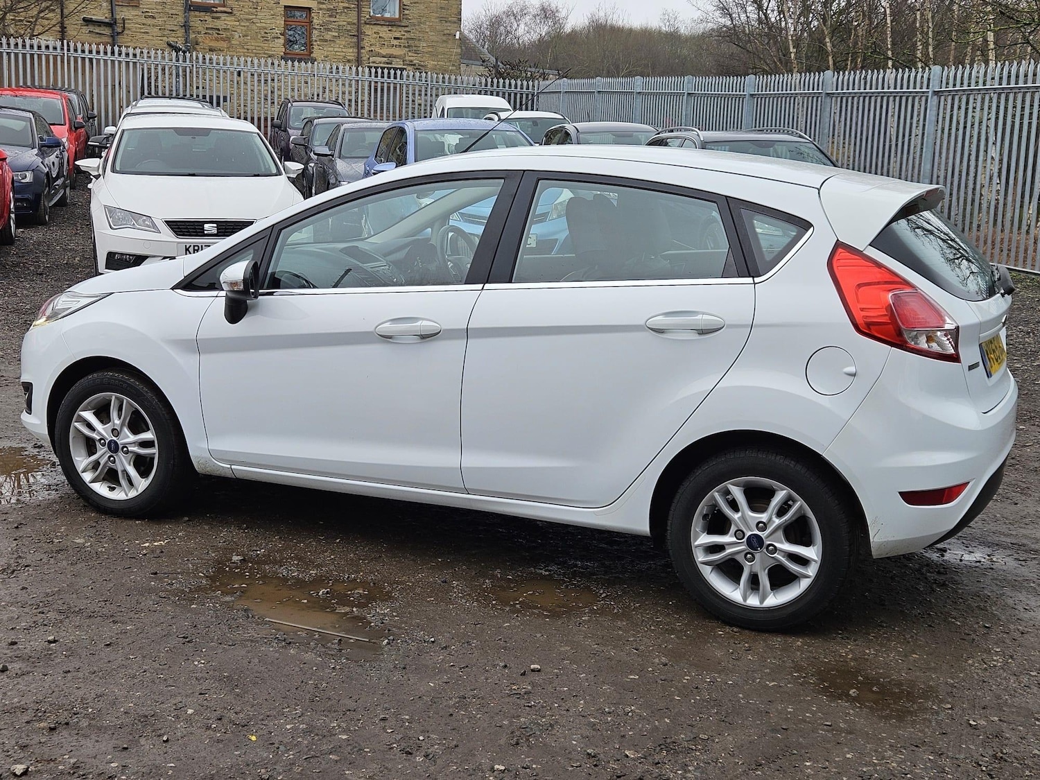 Used Ford Fiesta 2015 for sale - 77611835: Photo 5