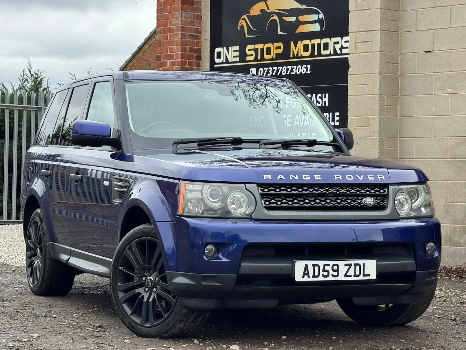 Used Land Rover Range Rover Sport 2010 for sale - 77784237: Photo 21