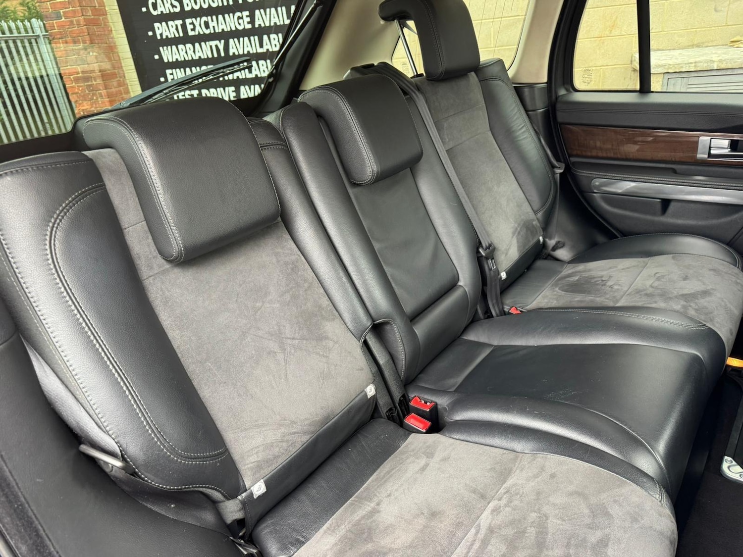 Used Land Rover Range Rover Sport 2010 for sale - 77784237: Photo 24