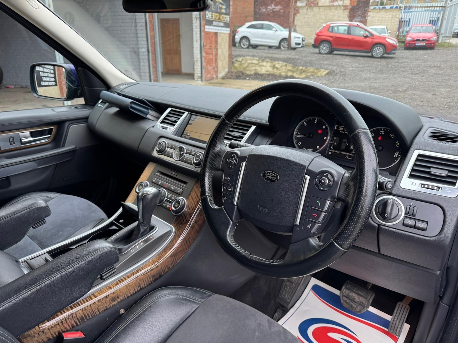 Used Land Rover Range Rover Sport 2010 for sale - 77784237: Photo 6