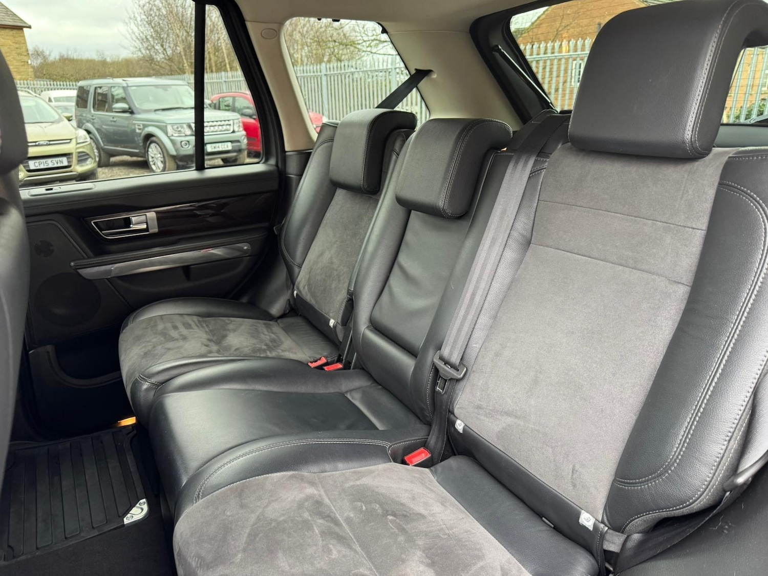 Used Land Rover Range Rover Sport 2010 for sale - 77784237: Photo 7