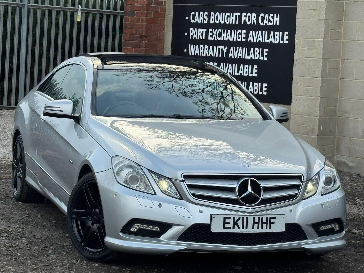 Used Mercedes-Benz E Class 2011 for sale - 77908820: Photo 13