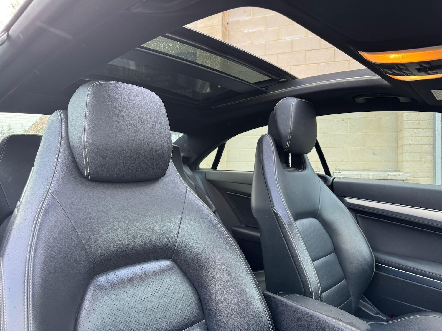 Used Mercedes-Benz E Class 2011 for sale - 77908820: Photo 6