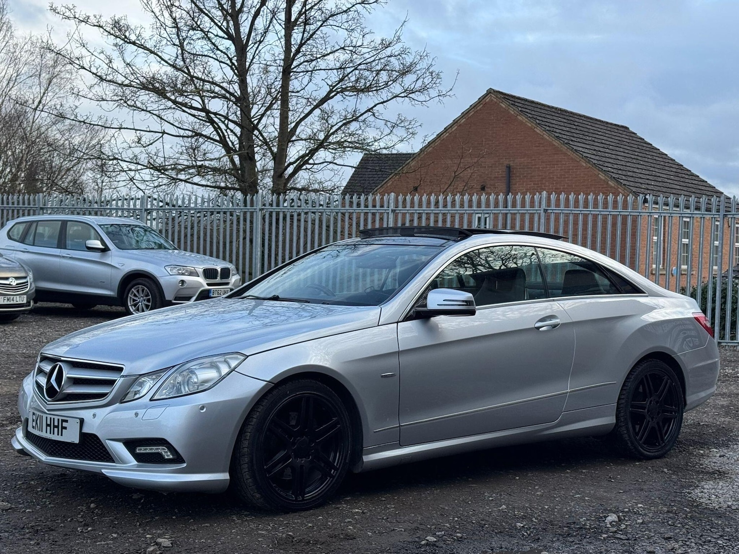 Used Mercedes-Benz E Class 2011 for sale - 77908820: Photo 8