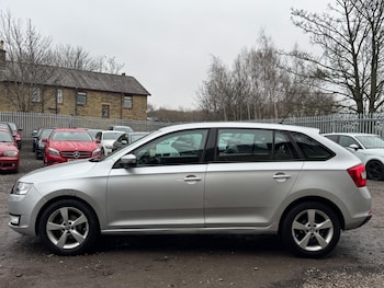 Used Skoda Rapid Spaceback 2017 for sale - 77345644: Photo