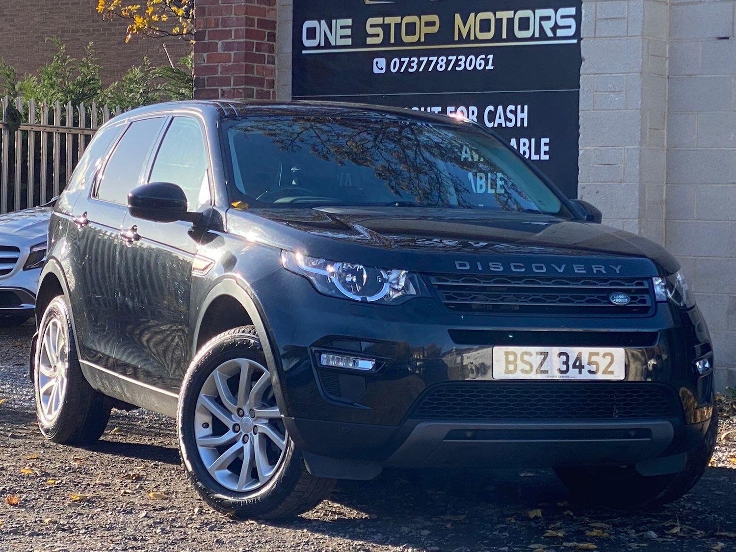 Used Land Rover Discovery Sport 2017 for sale - 76446573: Photo 1