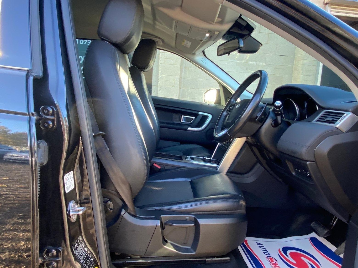 Used Land Rover Discovery Sport 2017 for sale - 76446573: Photo 6