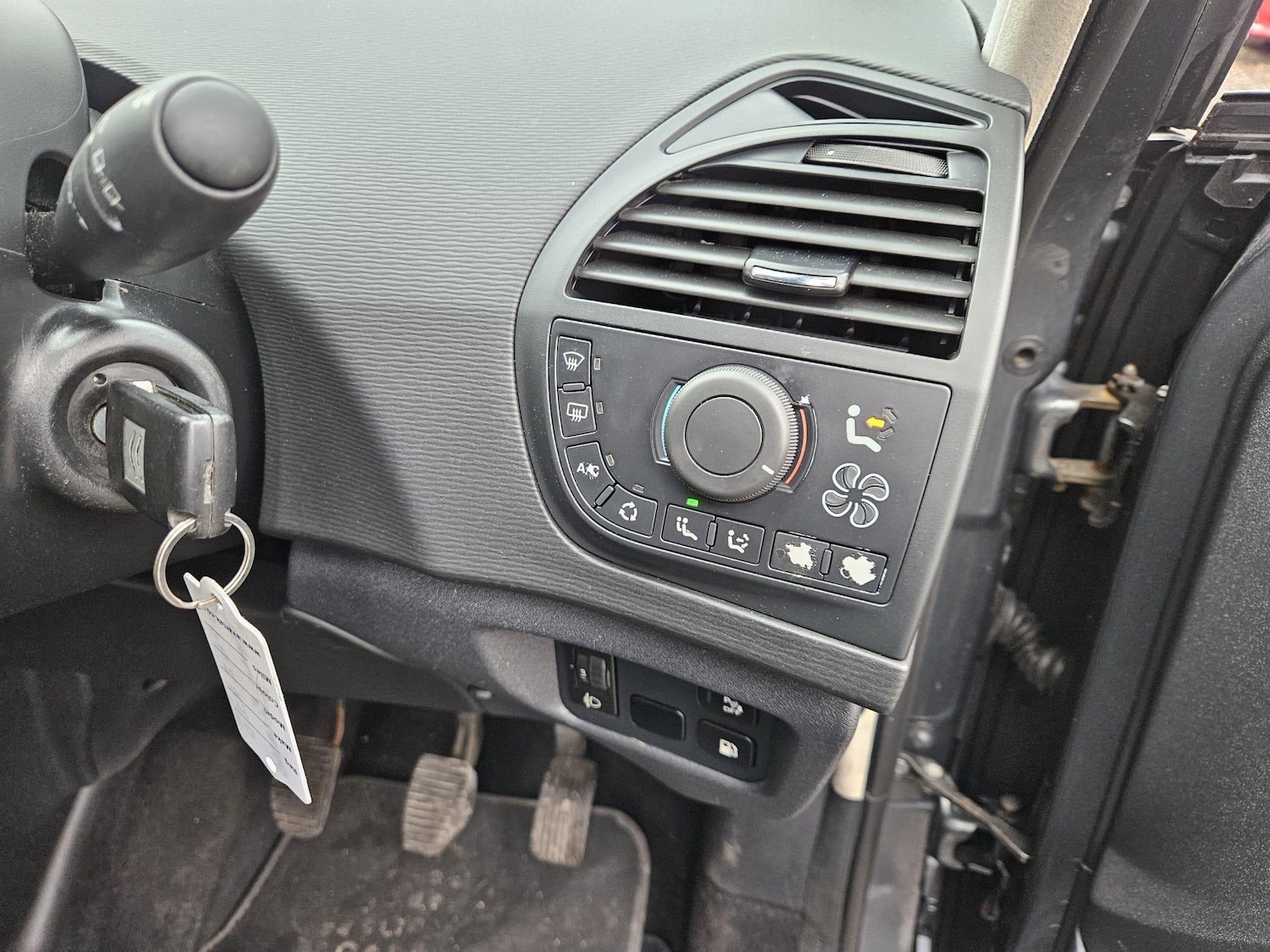 Used Citroen Grand C4 Picasso 2012 for sale - 77611699: Photo 14