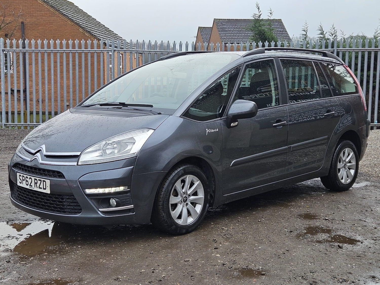 Used Citroen Grand C4 Picasso 2012 for sale - 77611699: Photo 3