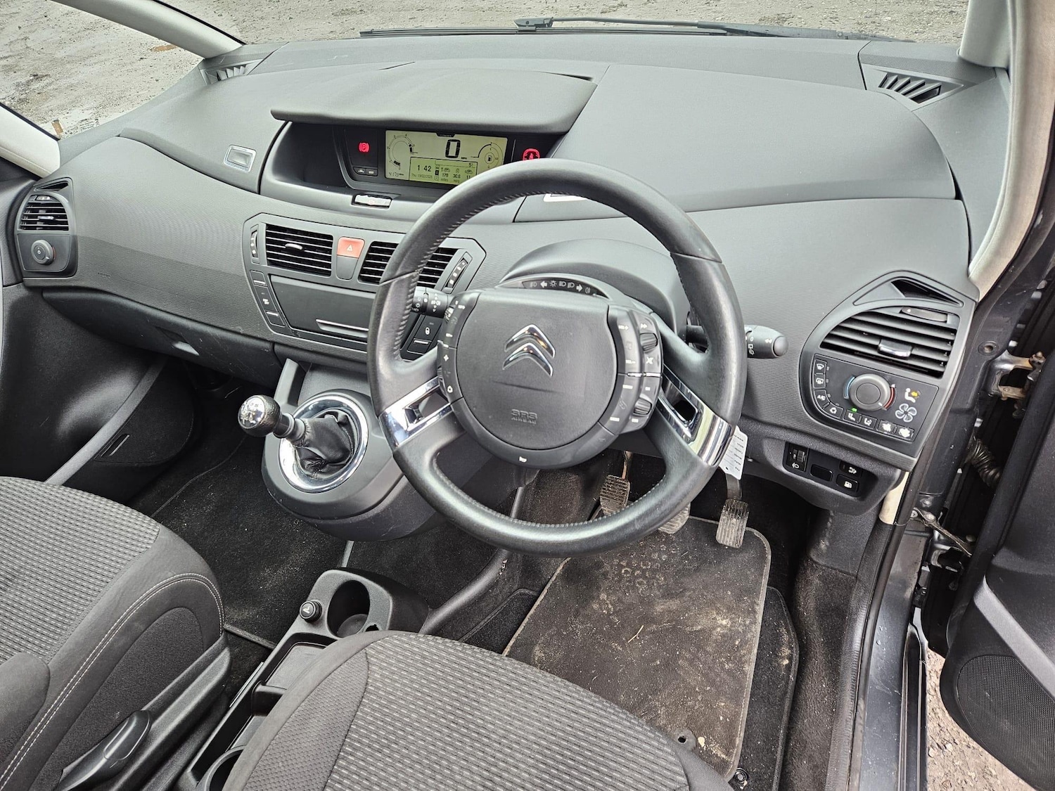 Used Citroen Grand C4 Picasso 2012 for sale - 77611699: Photo 5