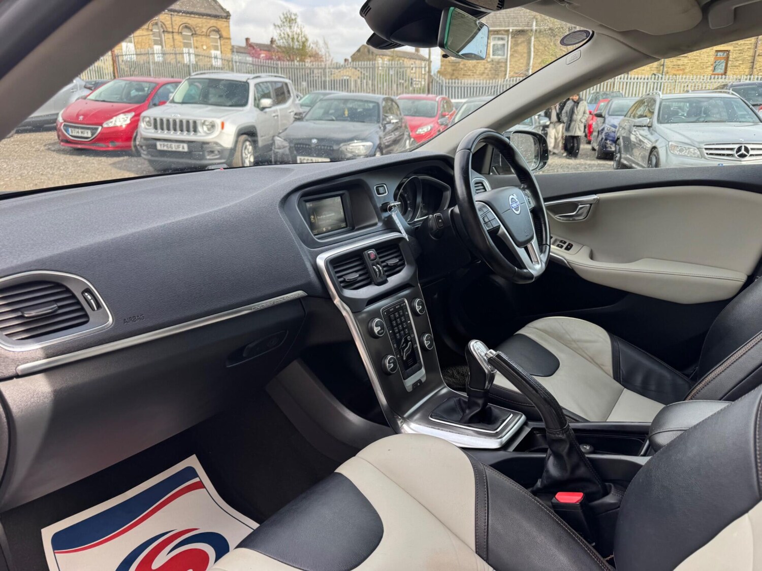 Used Volvo V40 Cross Country for sale - 78214375: Photo 17