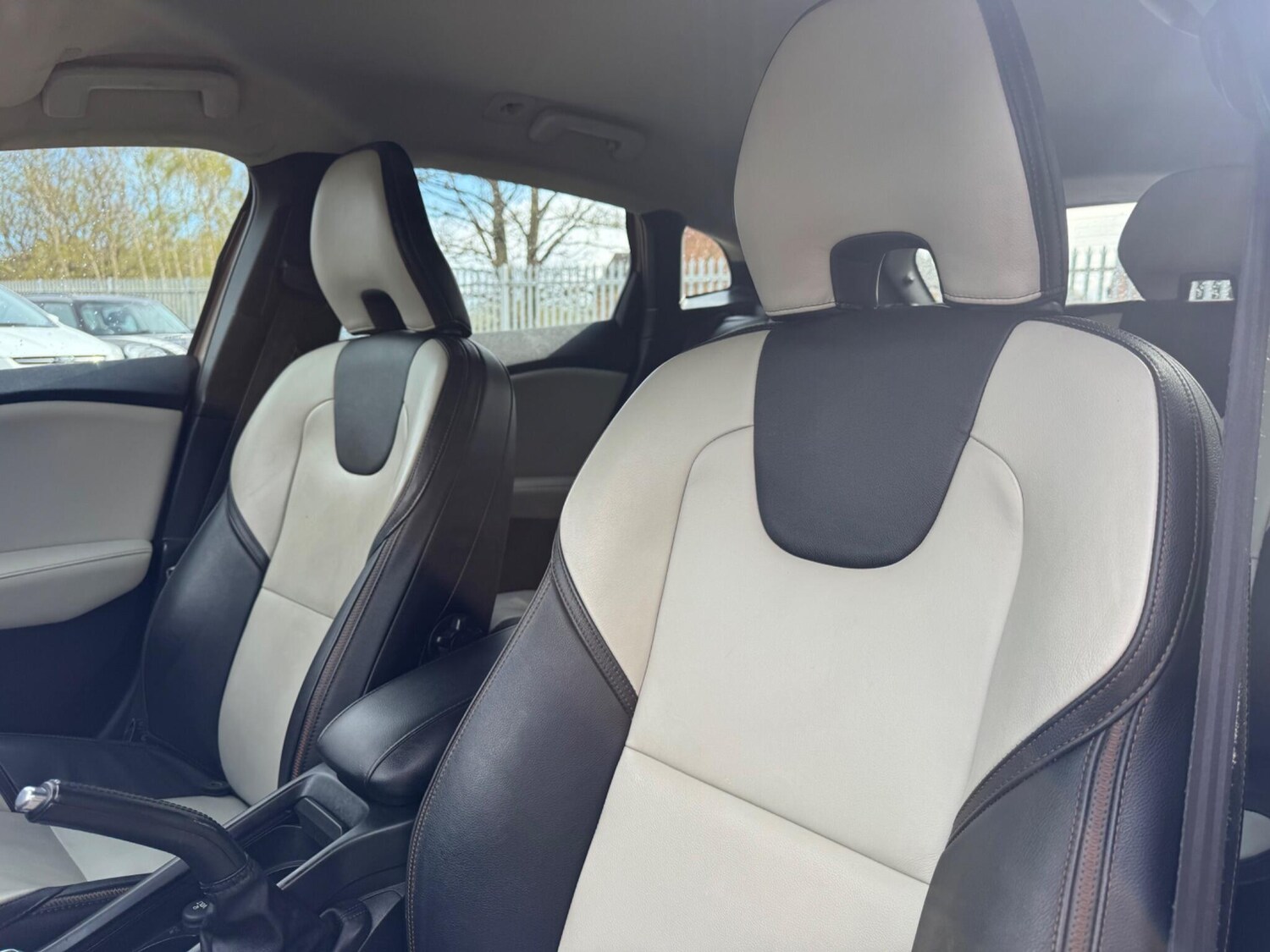 Used Volvo V40 Cross Country for sale - 78214375: Photo 20